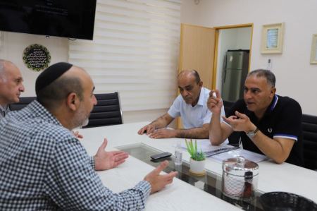 مساعي مجلس محلي كفرقرع لحل مشكلة بنك البريد في البلدة مستمرة